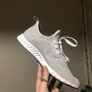 Grey Adidas Tennis Shoes || size 9